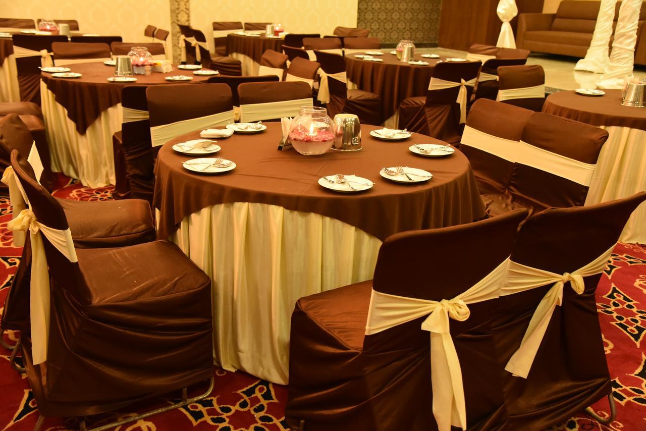 Hotel Anand Renaissance Firozpur Exterior foto
